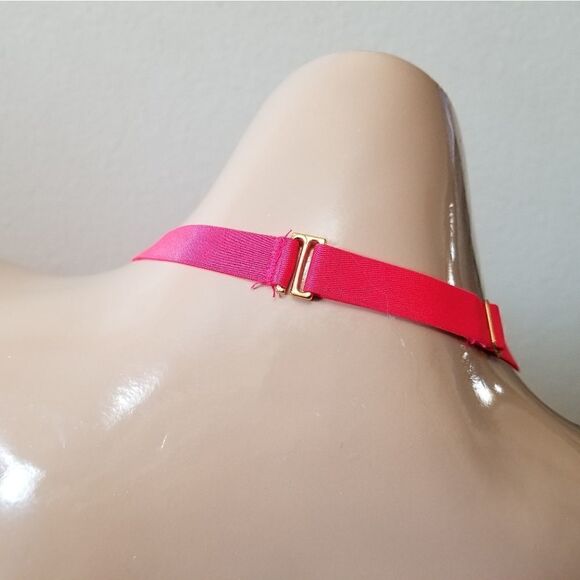 32D {Victoria's Secret } Red Lace Unlined Bra - Picture 6 of 12